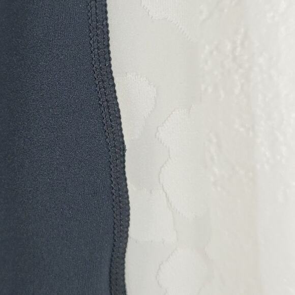 Zyia Active Black White Side Hiking Workout Walking Capri Women's Leggings 6-8 - Picture 3 of 5